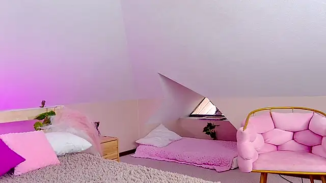 Liann Stark online show from 28, 10, 2025