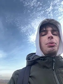 desiredude9 online show from 30, 10, 2025