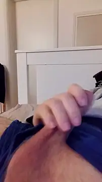 Snapshot of NewJoiner chatting on 26, 11, 2025 NewJoiner online show from 26, 11, 2025