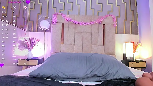 Snapshot of luna_maisonn chatting on 3, 2, 2026 luna maisonn online show from 3, 2, 2026