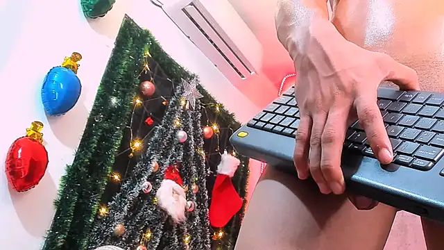 Snapshot of Manuel_FPG chatting on 17, 12, 2025 Manuel FPG online show from 17, 12, 2025