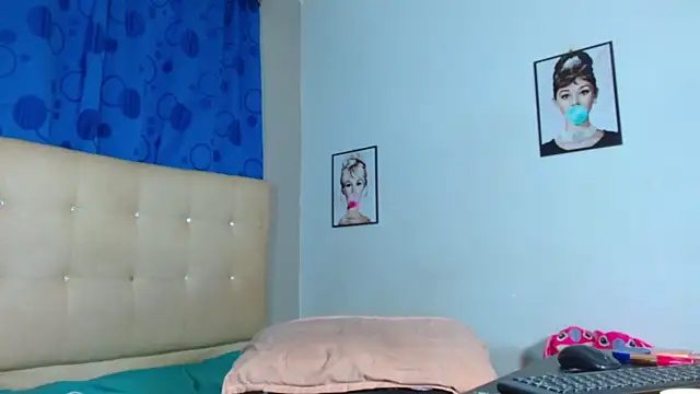 Snapshot of ebonny_ts chatting on 19, 9, 2025 ebonny ts online show from 19, 9, 2025