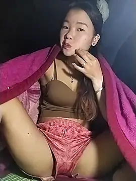 lylylove online show from 1, 11, 2025