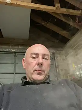 Snapshot of Richmcgee chatting on 8, 3, 2026 Richmcgee online show from 8, 3, 2026