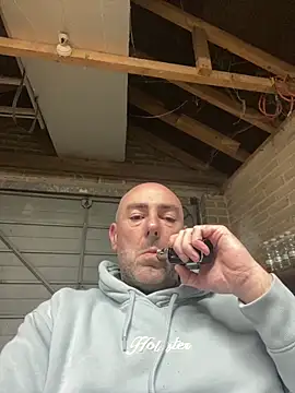 Snapshot of Richmcgee chatting on 30, 3, 2026 Richmcgee online show from 30, 3, 2026