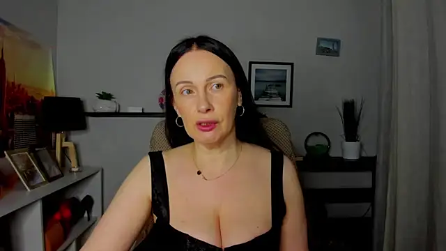 Velvet Jasmine online show from 24, 10, 2025