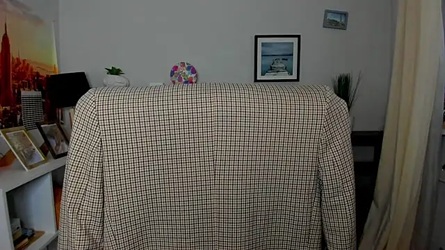 Velvet Jasmine online show from 1, 11, 2025