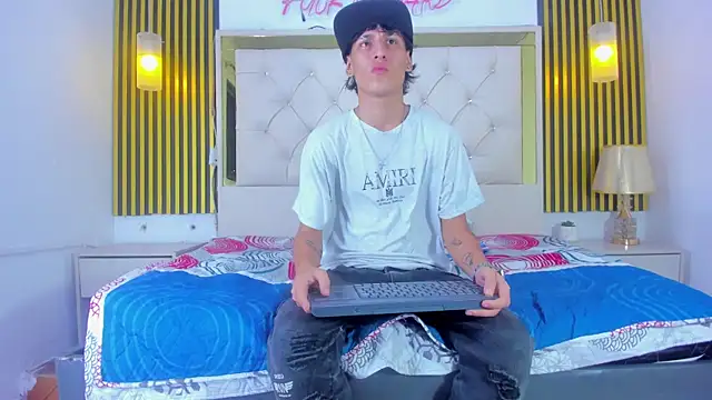 Snapshot of Just18Jake chatting on 19, 9, 2025 Just18Jake online show from 19, 9, 2025