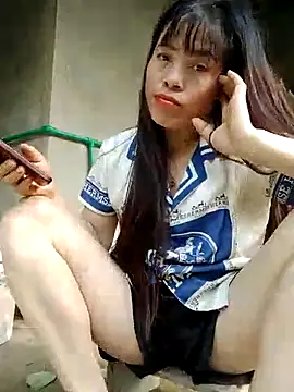 Maymay0033 online show from 4, 4, 2026