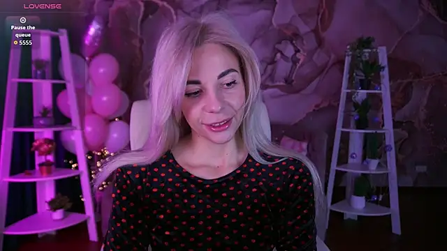 BellaRayyy online show from 18, 2, 2026