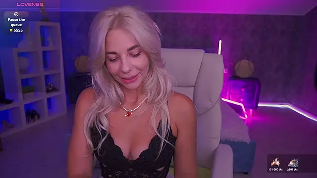 Snapshot of BellaRayyy chatting on 25, 6, 2026 BellaRayyy online show from 25, 6, 2026