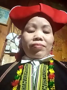  YooY  online show from 21, 12, 2025