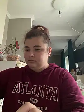 Snapshot of AliceCurlyX chatting on 3, 12, 2025 AliceCurlyX online show from 3, 12, 2025