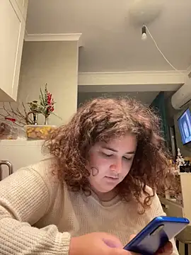 Snapshot of AliceCurlyX chatting on 4, 12, 2025 AliceCurlyX online show from 4, 12, 2025