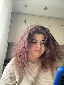 Snapshot of AliceCurlyX chatting on 8, 1, 2026 AliceCurlyX online show from 8, 1, 2026