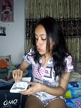 Queen Ashly online show from 28, 11, 2025