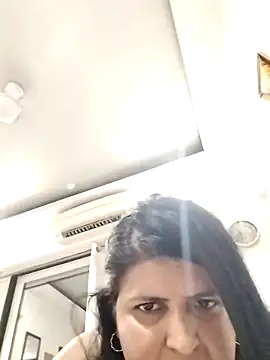 Snapshot of Jann_Riya333 chatting on 9, 5, 2026 Jann Riya333 online show from 9, 5, 2026