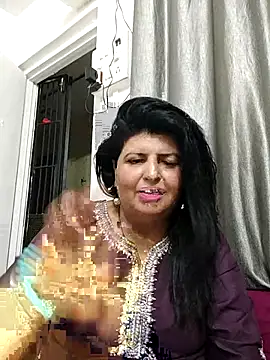 Snapshot of Jann_Riya333 chatting on 7, 7, 2026 Jann Riya333 online show from 7, 7, 2026