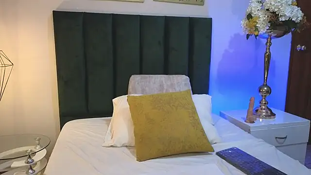 AmaraYasbel online show from 19, 12, 2025