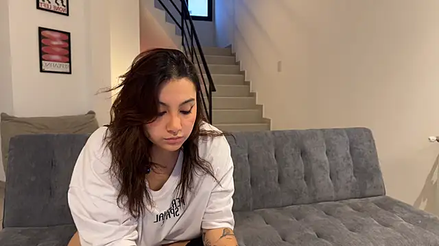 Snapshot of annaxxxb chatting on 5, 6, 2026 annaxxxb online show from 5, 6, 2026