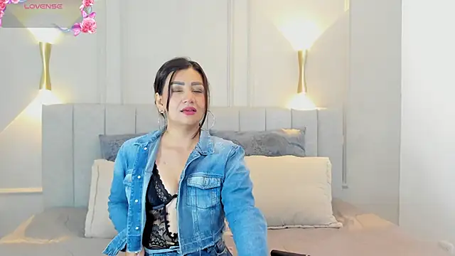 victoria bourne online show from 7, 11, 2025