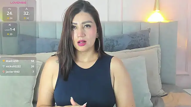 Snapshot of victoria_bourne chatting on 13, 5, 2026 victoria bourne online show from 13, 5, 2026