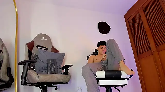 sotooliver3 online show from 28, 9, 2025