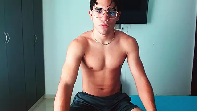 Snapshot of babysebasxxx chatting on 31, 10, 2025 babysebasxxx online show from 31, 10, 2025