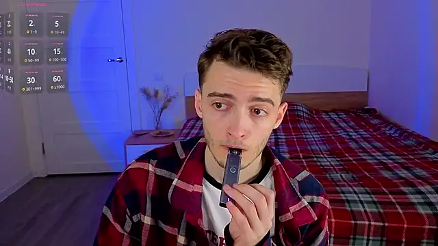 Snapshot of spider____man chatting on 23, 5, 2026 spider man online show from 23, 5, 2026