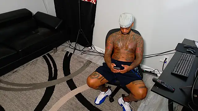 SLANGONDEMHOES online show from 27, 10, 2025