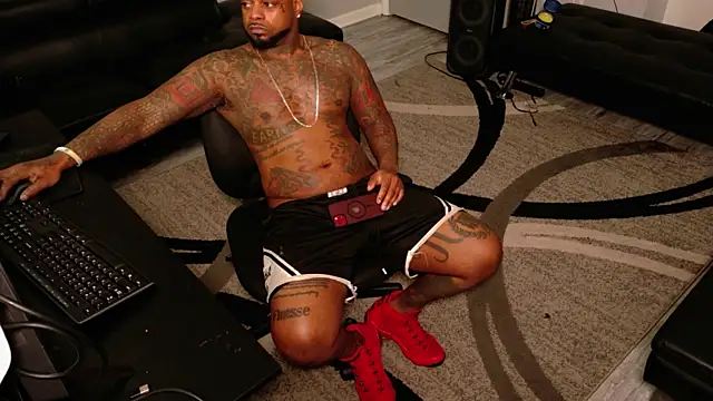 Snapshot of SLANGONDEMHOES chatting on 3, 5, 2026 SLANGONDEMHOES online show from 3, 5, 2026
