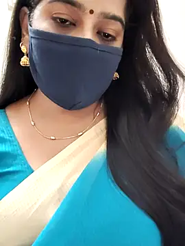 Snapshot of saritha29 chatting on 5, 7, 2026 saritha29 online show from 5, 7, 2026