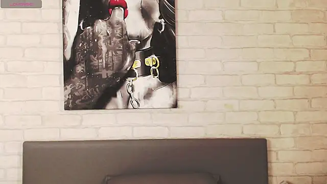 Ericha Stone online show from 14, 9, 2025