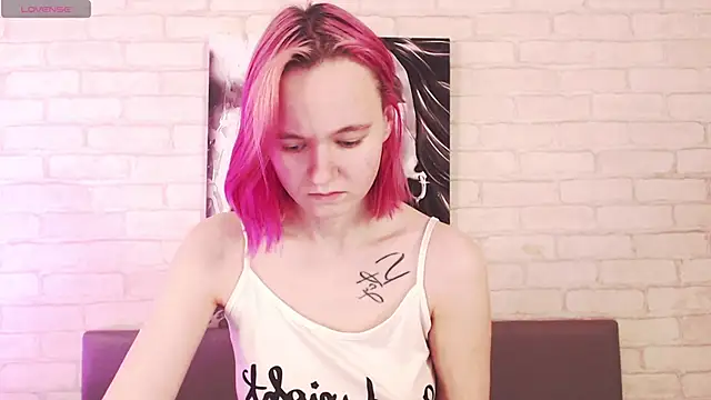 Ericha Stone online show from 9, 10, 2025