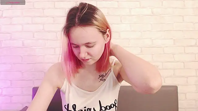 Ericha Stone online show from 6, 2, 2026