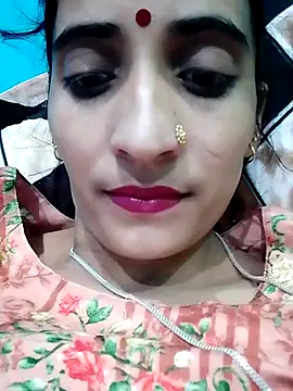Snapshot of Pahadi_couple chatting on 5, 10, 2025 Pahadi couple online show from 5, 10, 2025