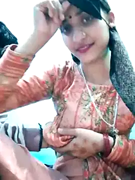 Snapshot of Pahadi_couple chatting on 18, 10, 2025 Pahadi couple online show from 18, 10, 2025