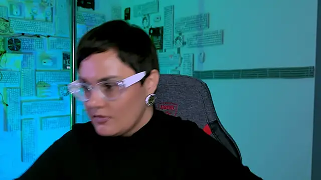 LauraDavidsons online show from 28, 9, 2025