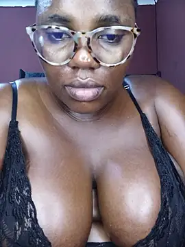 Snapshot of TheSpiceyQueen chatting on 13, 3, 2026 TheSpiceyQueen online show from 13, 3, 2026