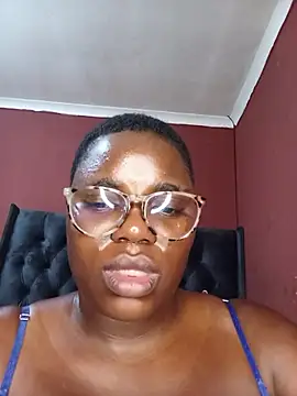 Snapshot of TheSpiceyQueen chatting on 15, 3, 2026 TheSpiceyQueen online show from 15, 3, 2026