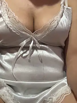 Snapshot of Binjt chatting on 6, 5, 2026 Binjt online show from 6, 5, 2026