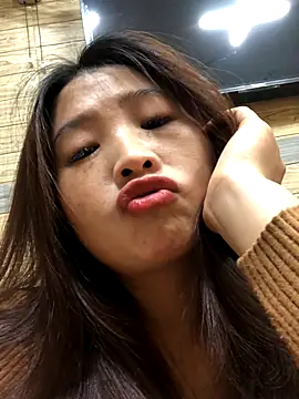 Snapshot of LiLy-0477 chatting on 8, 10, 2025 LiLy-0477 online show from 8, 10, 2025