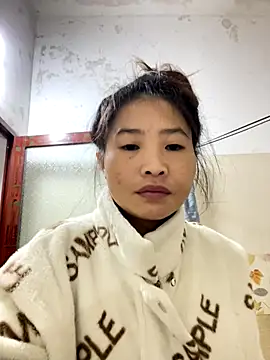 Snapshot of LiLy-0477 chatting on 19, 11, 2025 LiLy-0477 online show from 19, 11, 2025