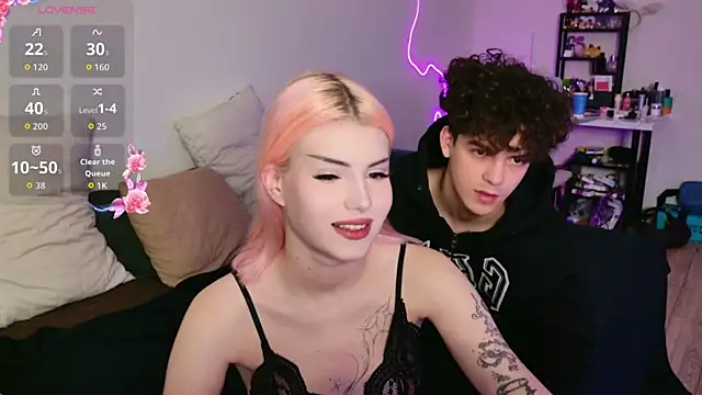 Alice18James online show from 13, 9, 2025