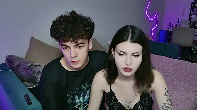 Alice18James online show from 10, 10, 2025