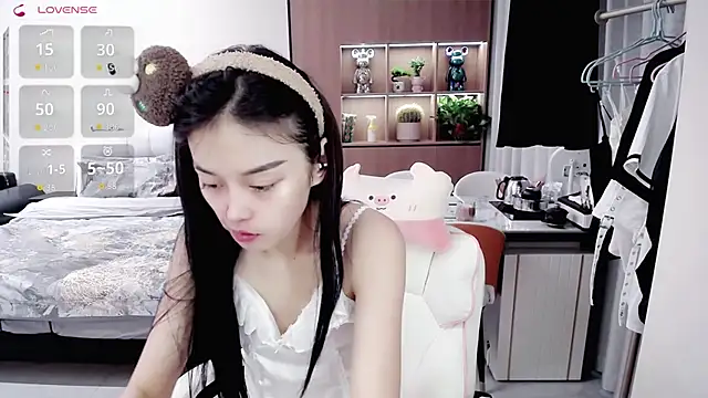 Snapshot of Xiao-zuzongl chatting on 13, 9, 2025 Xiao-zuzongl online show from 13, 9, 2025