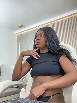 Snapshot of emily_browne chatting on 28, 11, 2025 emily browne online show from 28, 11, 2025