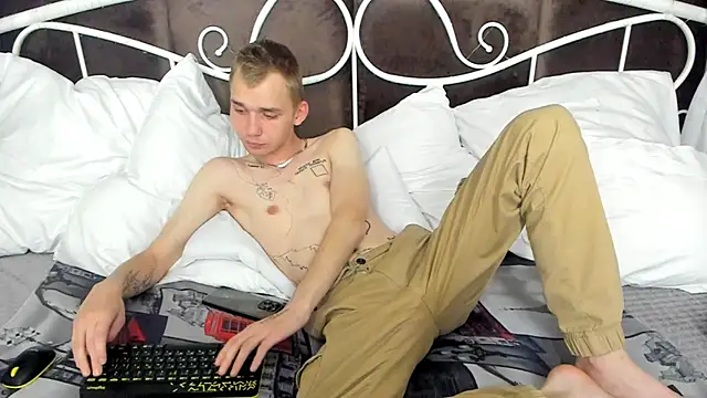 Snapshot of TimBlaks chatting on 4, 10, 2025 TimBlaks online show from 4, 10, 2025