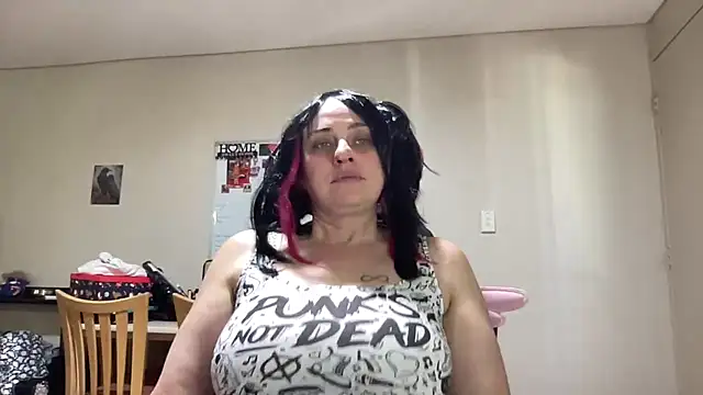 Snapshot of TheSilentCrown chatting on 11, 7, 2026 TheSilentCrown online show from 11, 7, 2026