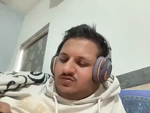 chiikuloveu online show from 14, 2, 2026